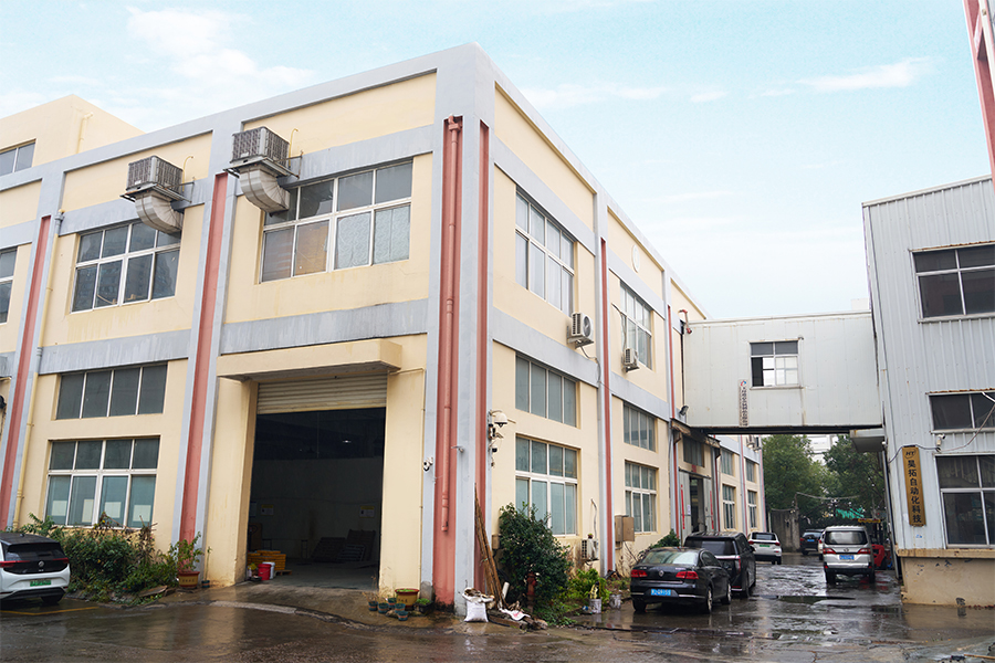 Fabryka na zewnątrz